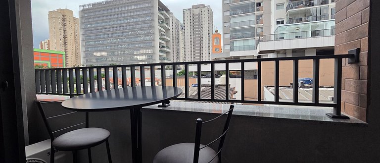 Essential Brooklin | Varanda e Academia