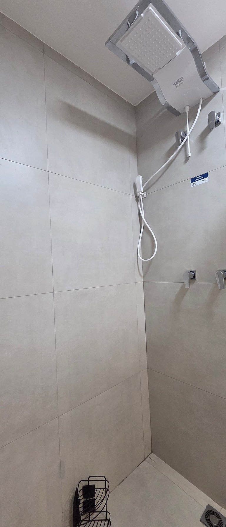 Nhambiquaras | Gym & Piscina