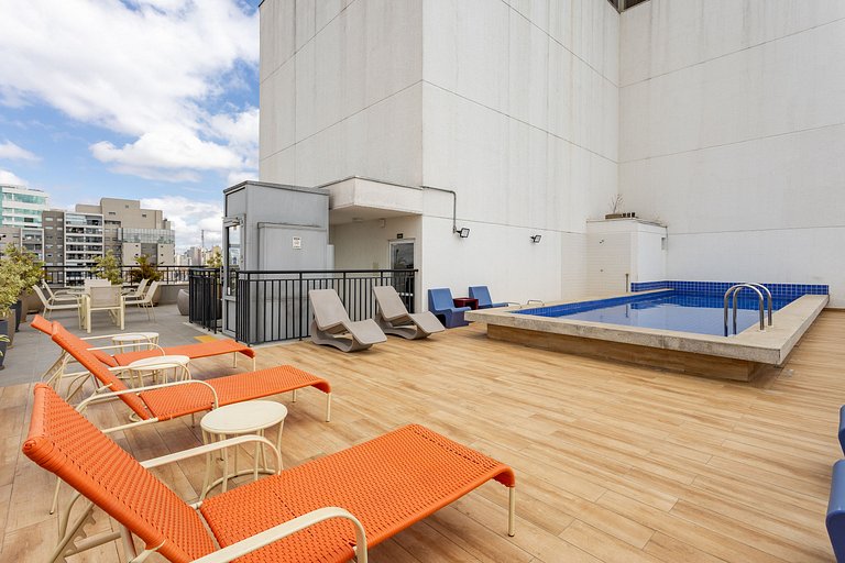 You Central Park Paulista | Academia e Piscina