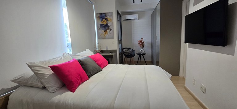Studio Edge Pinheiros | Piscina e Academia