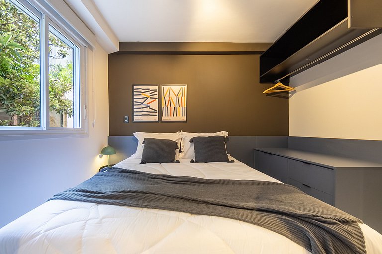 Studio Prisma Pinheiros | Varanda & Portaria 24hrs