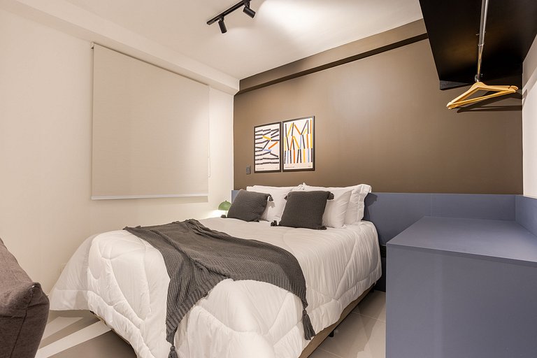 Studio Prisma Pinheiros | Varanda & Portaria 24hrs