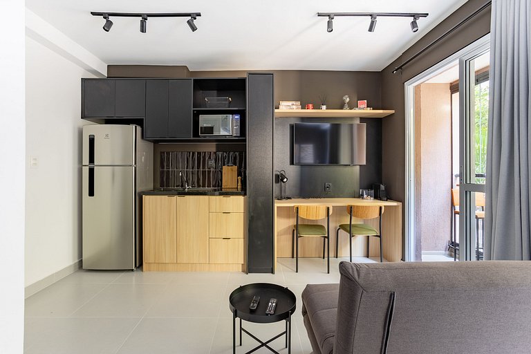 Studio Prisma Pinheiros | Varanda & Portaria 24hrs