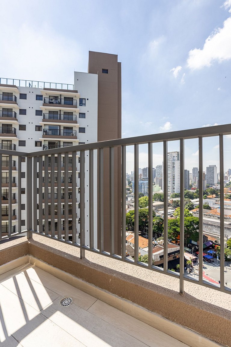 Apartamento Pinheiros | Varanda, Academia, Piscina