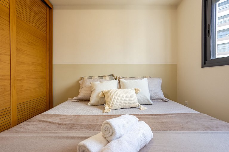Apartamento Pinheiros | Varanda, Academia, Piscina
