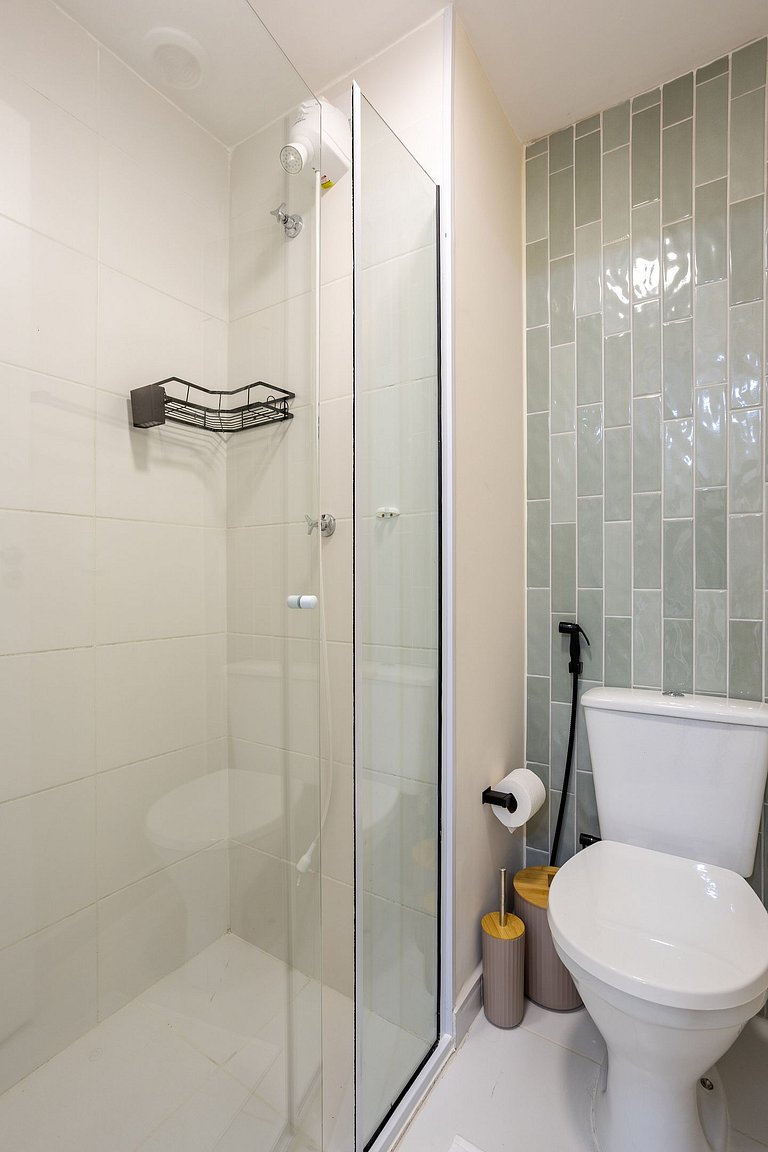 Apartamento Pinheiros | Varanda, Academia, Piscina