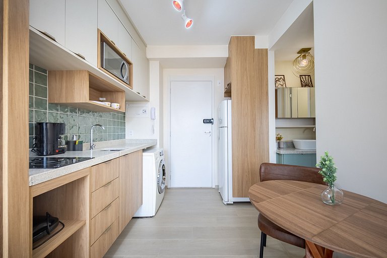 Apartamento Pinheiros | Varanda, Academia, Piscina