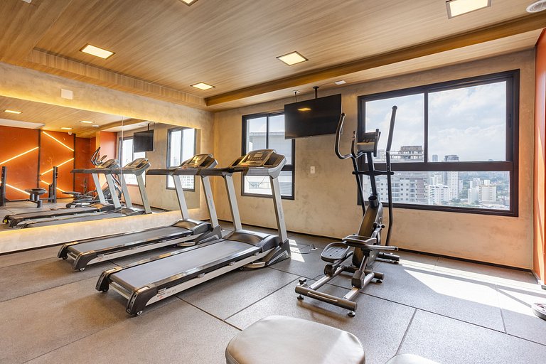 Apartamento Pinheiros | Varanda, Academia, Piscina