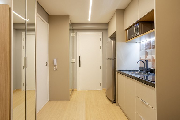 Edge | Studio Moderno | Academia e Piscina Rooftop