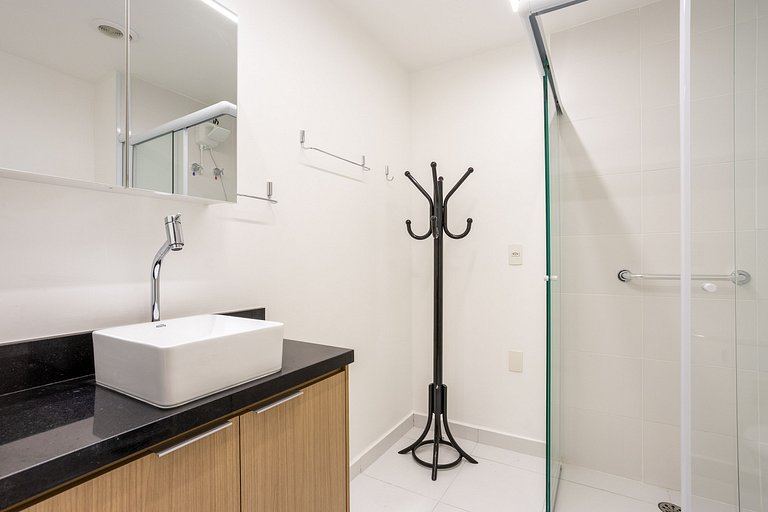 Edge | Studio Moderno | Academia e Piscina Rooftop