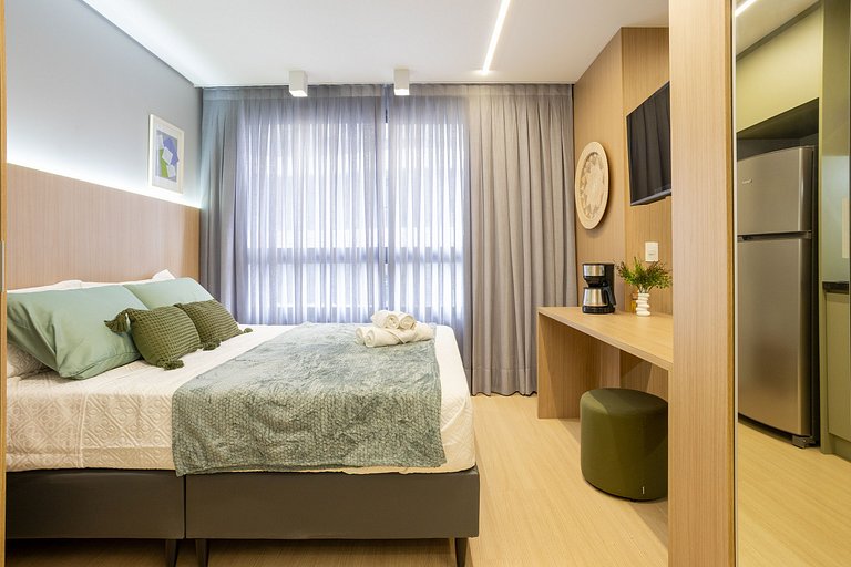Edge | Studio Moderno | Academia e Piscina Rooftop