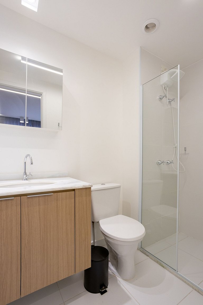 Edge | Studio Moderno | Academia e Piscina Rooftop