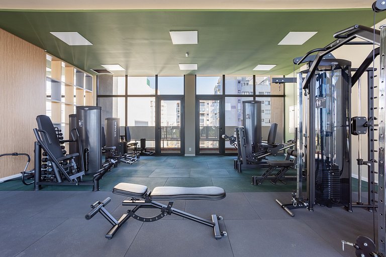 Sky Pinheiros | Gym, Pisicna & Coworking