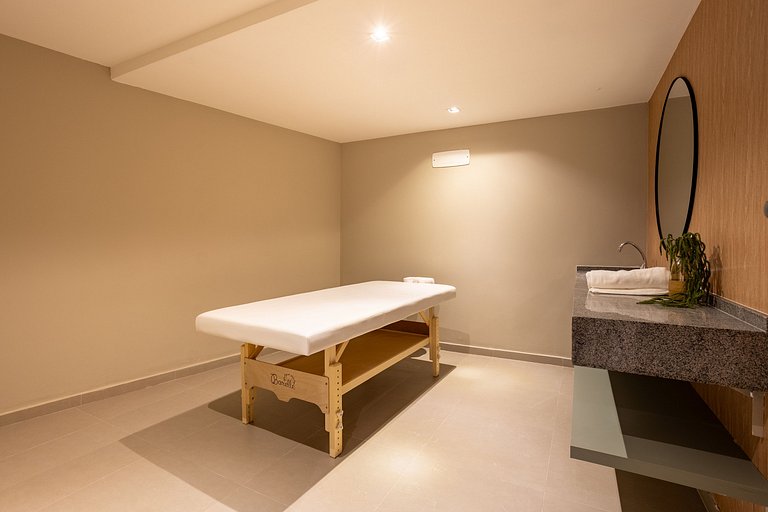 Sky Pinheiros | Gym, Pisicna & Coworking