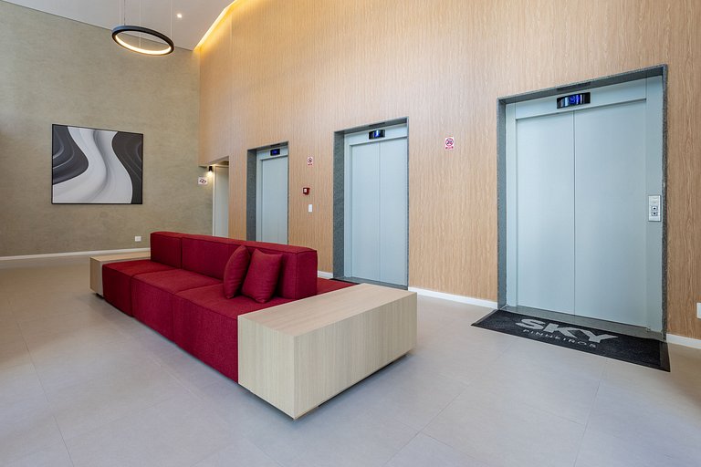 Sky Pinheiros | Gym, Pisicna & Coworking