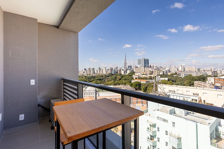 Sky Pinheiros | Gym, Pisicna & Coworking