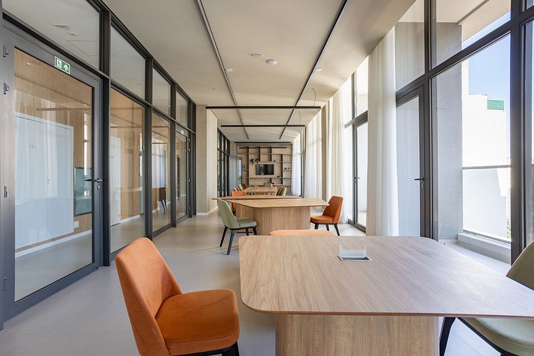 Sky Pinheiros | Gym, Pisicna & Coworking