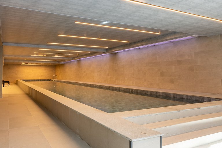 Sky Pinheiros | Gym, Pisicna & Coworking