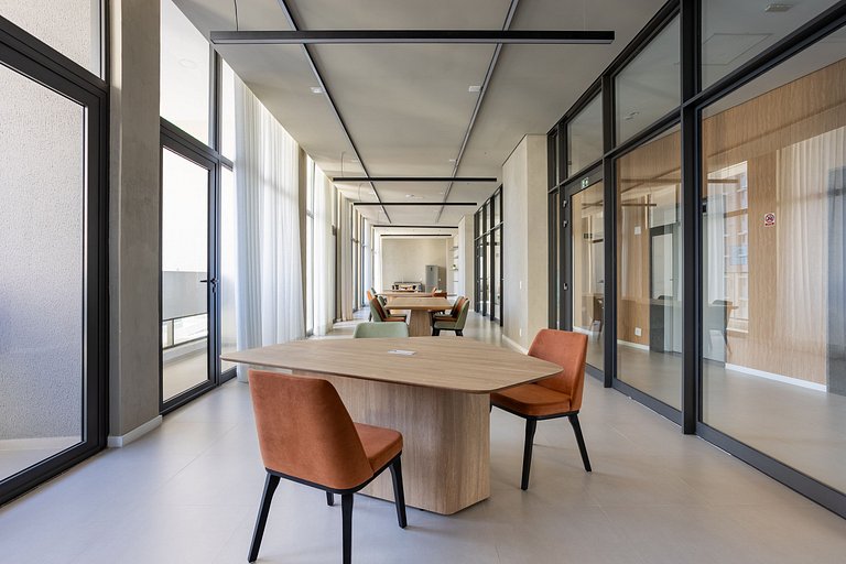 Sky Pinheiros | Gym, Pisicna & Coworking