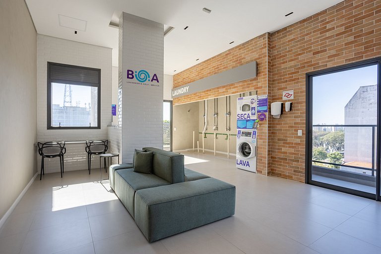 Sky Pinheiros | Gym, Pisicna & Coworking