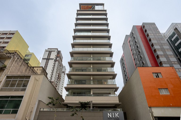 Nik Sunset Paulista | Piscina e Academia
