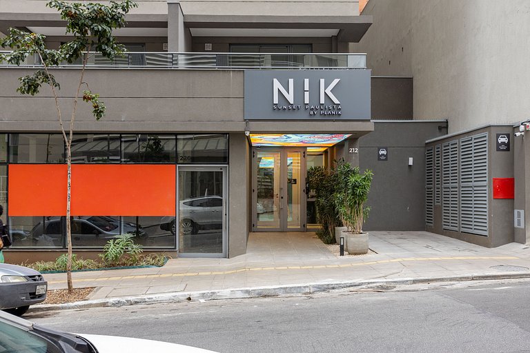 Nik Sunset Paulista | Piscina e Academia