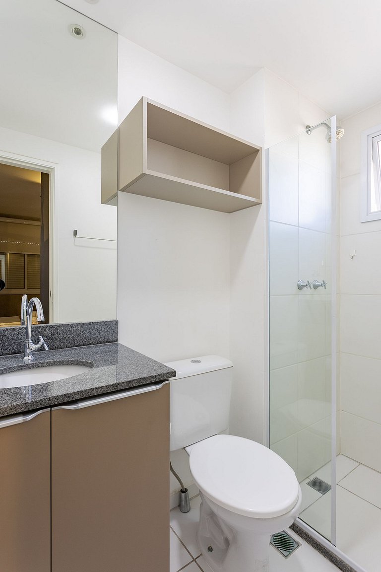 You Link Paulista | Piscina & Academia | Liberdade