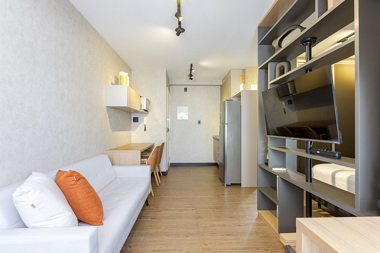 You Link Paulista | Piscina & Academia | Liberdade