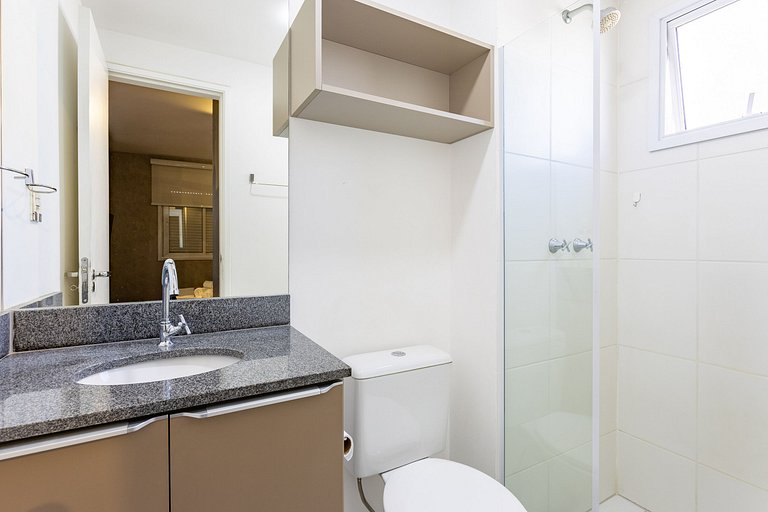 You Link Paulista | Piscina & Academia | Liberdade