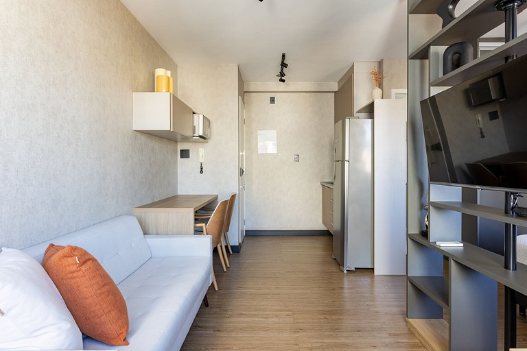 You Link Paulista | Piscina & Academia | Liberdade