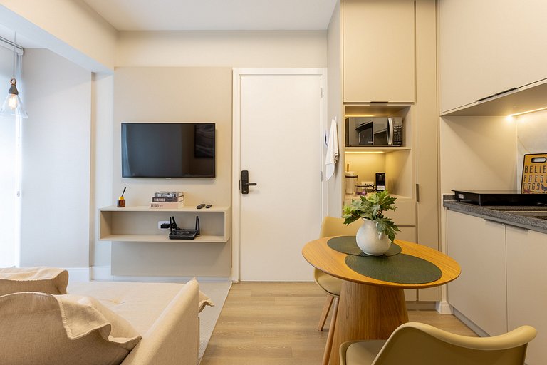 Studio Pinheiros | Academia, Piscina & Coworking